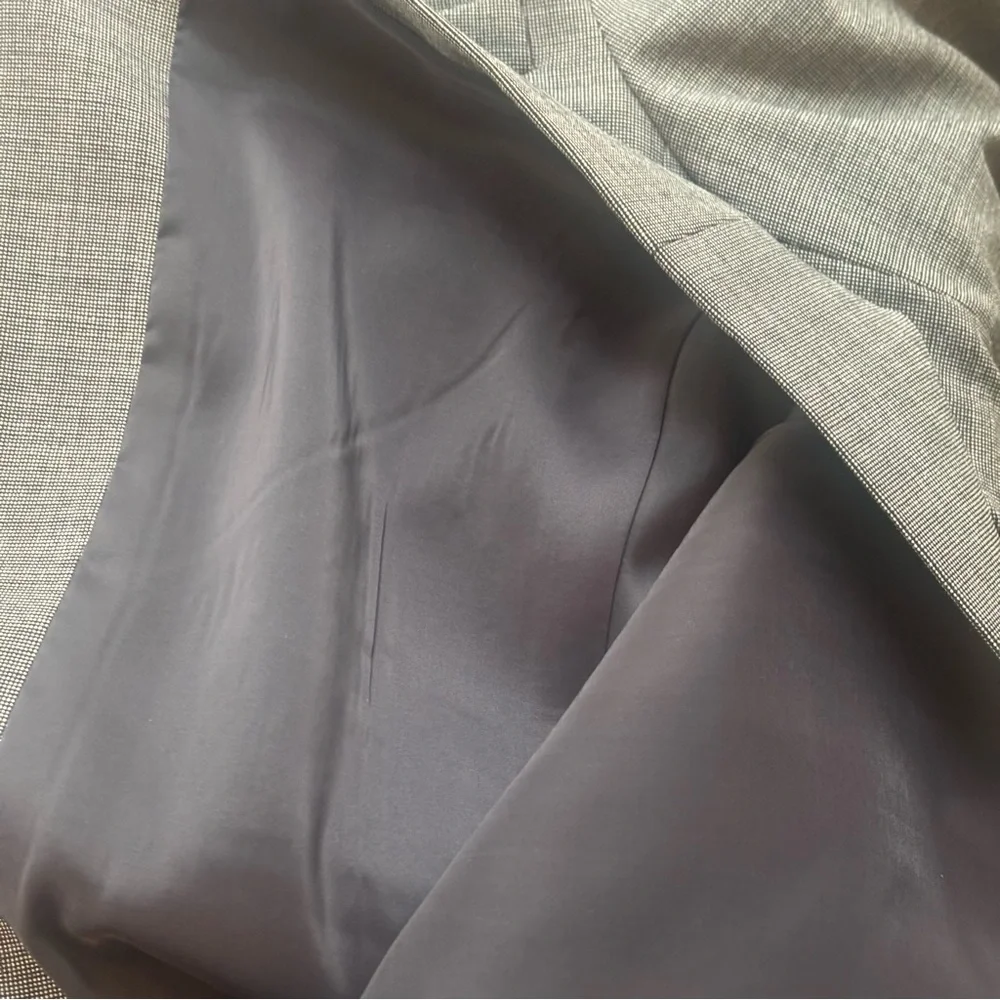 ❤️2/$15 or 3/$21❤️Talbots Women’s Charcoal Lightweight Blazer, Size 12 Petite